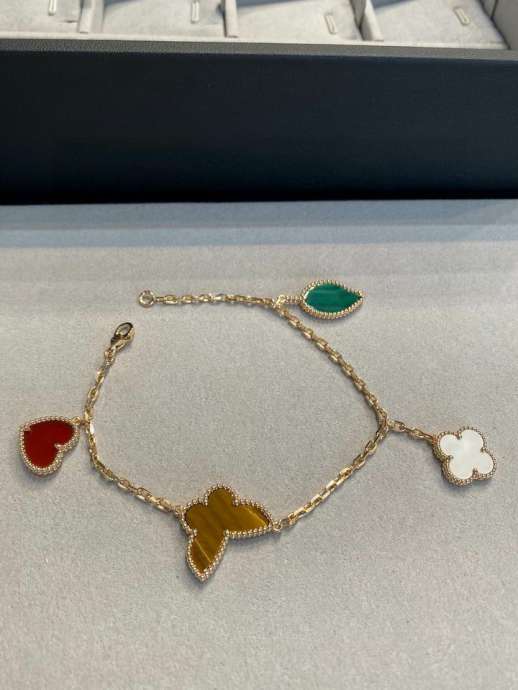 Picture of Van Cleef Arpels Bracelet _SKUVanCleef&Arpelsbraceletlyh0116287